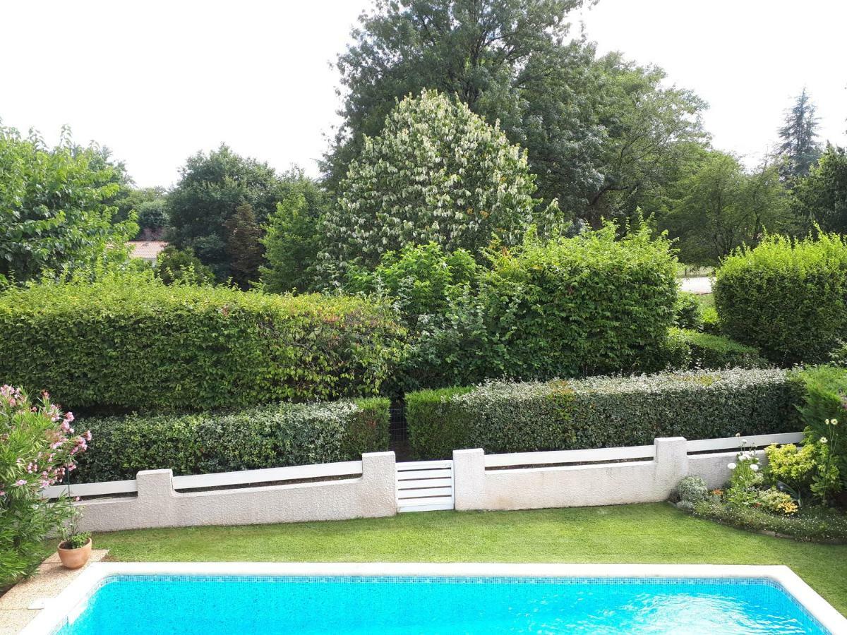 Maison Ruisseau L'Eau Blanche Léognan Exterior foto